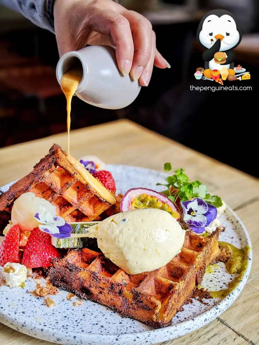 Volume 2 Cafe — photo 1