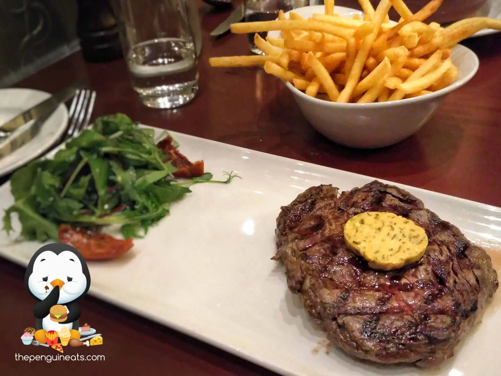 A La Bouffe Bar & Bistro — photo 3