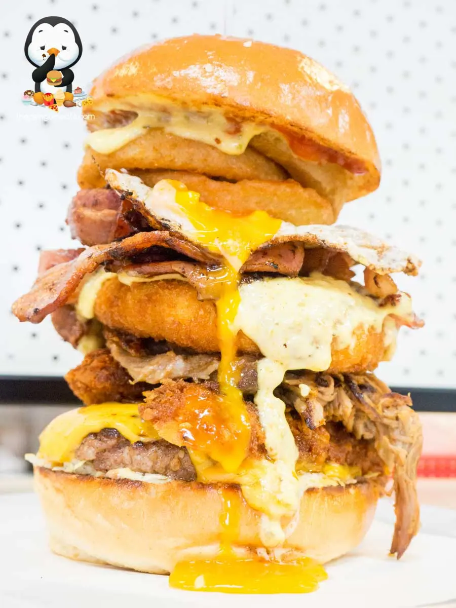 Heroes Burger Diner — photo 10