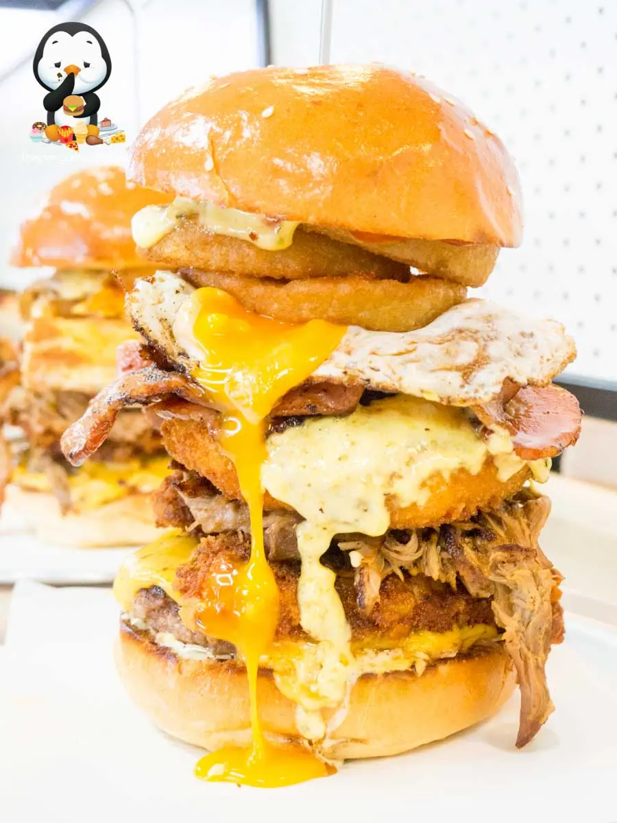 Heroes Burger Diner — photo 9