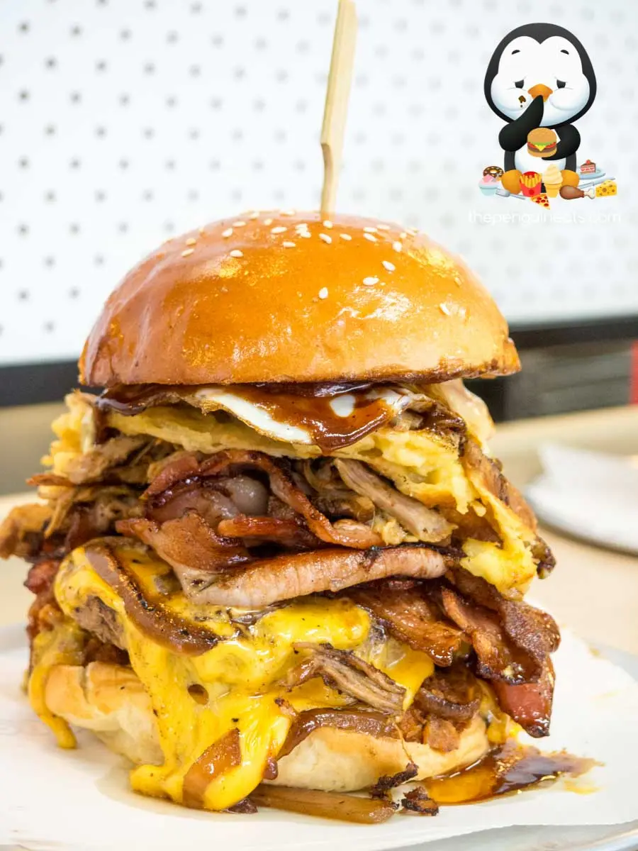 Heroes Burger Diner — photo 3