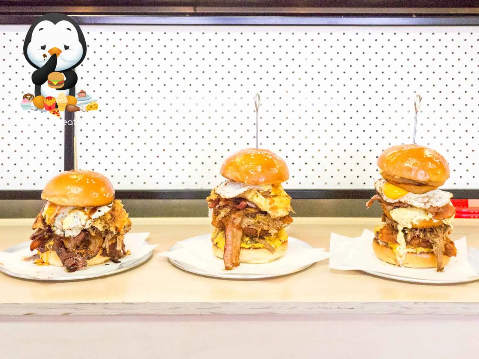 Heroes Burger Diner — photo 6