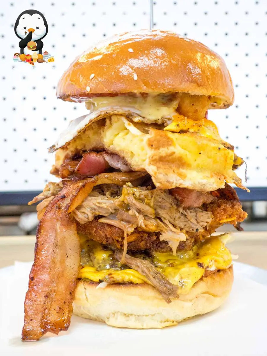 Heroes Burger Diner — photo 1
