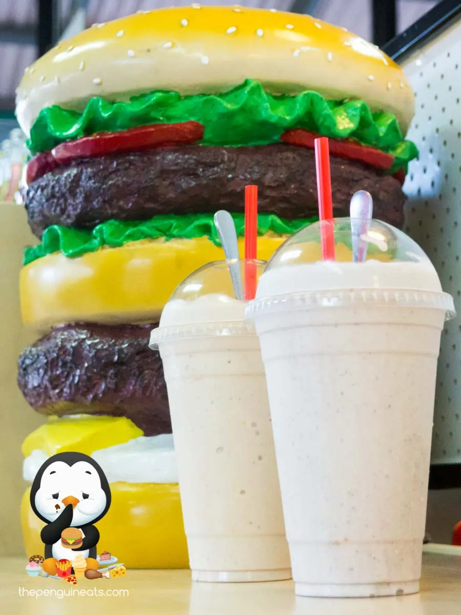 Heroes Burger Diner — photo 15