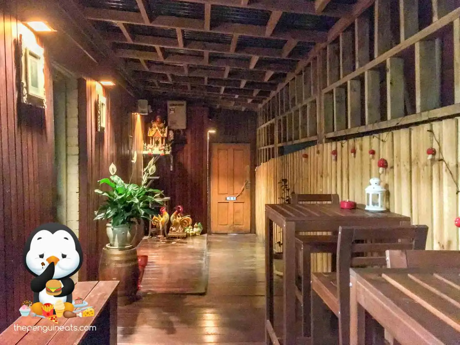 Red Wall Palace — photo 2